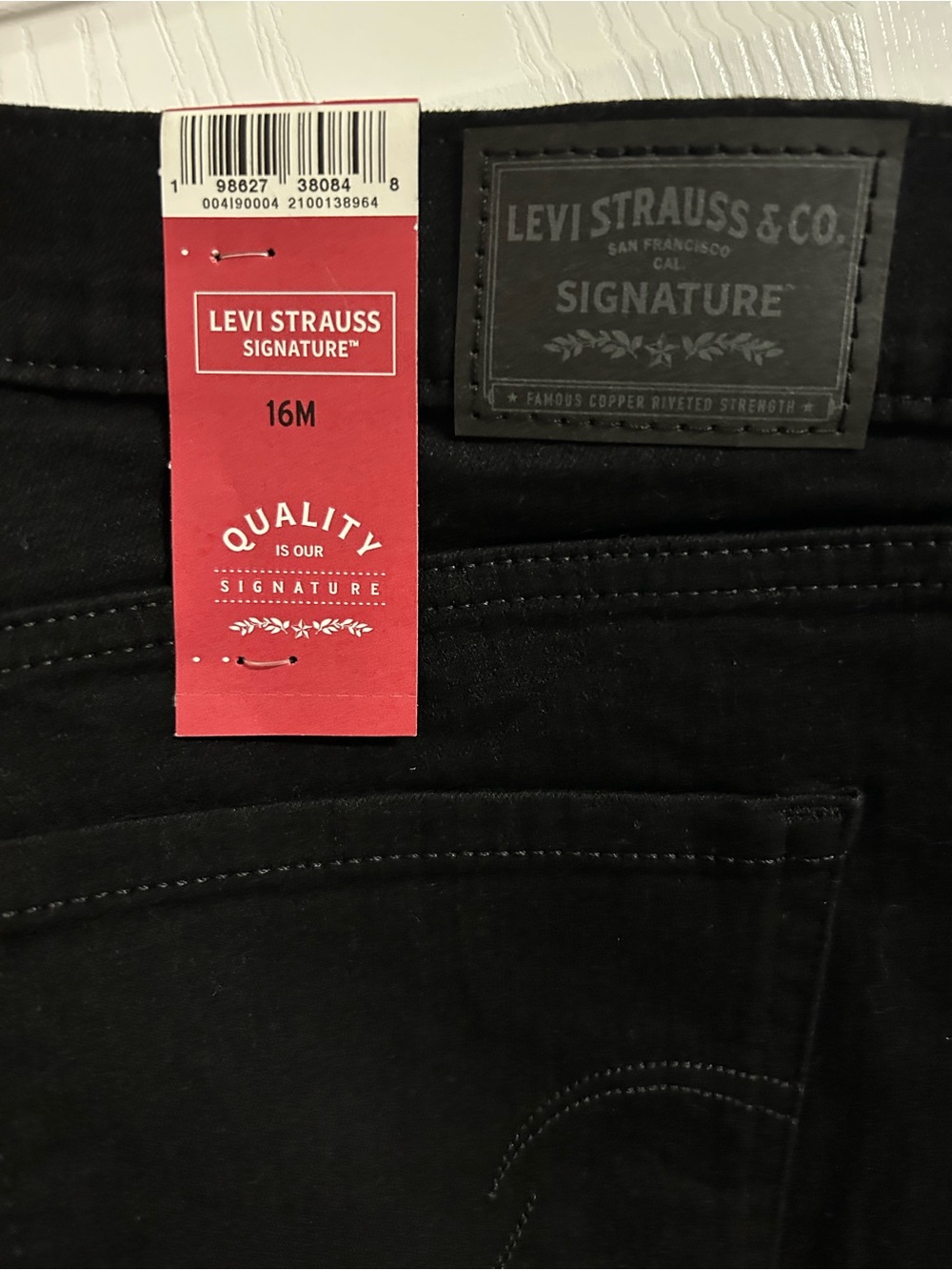 Levi Strauss Signature Women’s Mid Rise Bootcut Black Jeans Sz 16 NWT